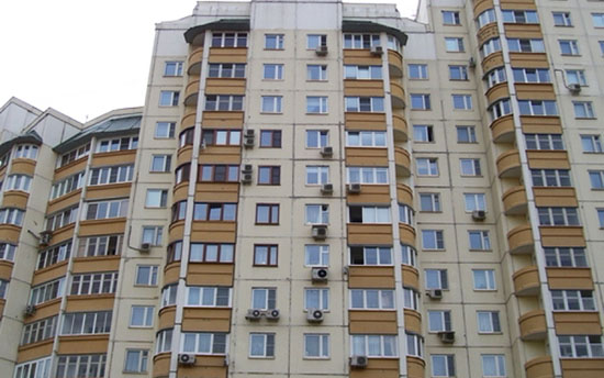 Остекление балкона в доме серии П 111М Троицк