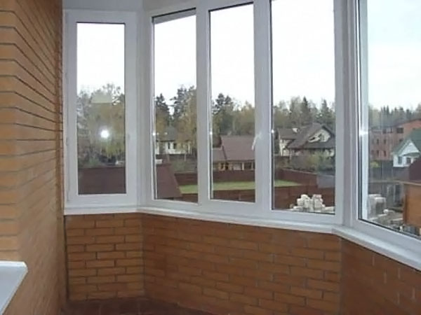 Остекления балкона в частном доме, коттедже и даче Троицк