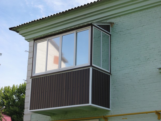 Легкое облегченное остекление балкона Троицк
